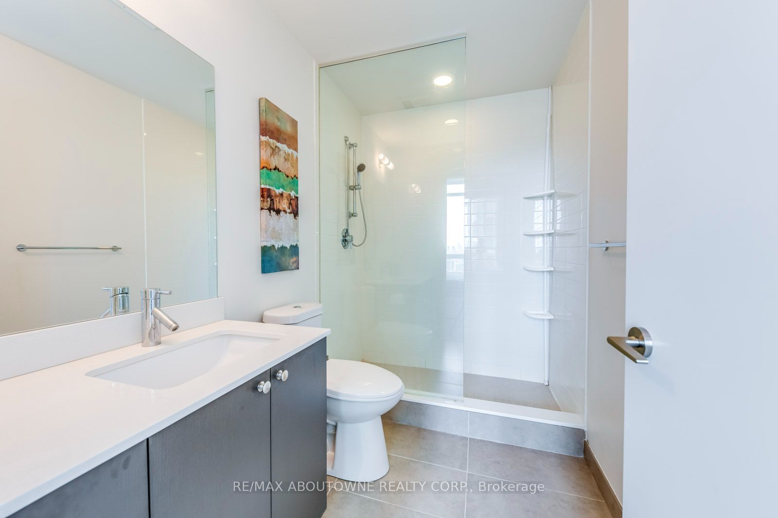10 – 30 Roehampton Avenue, Toronto C10 ‣ C13739396 10 – 30 Roehampton Avenue, Toronto C10 ‣ C13739396