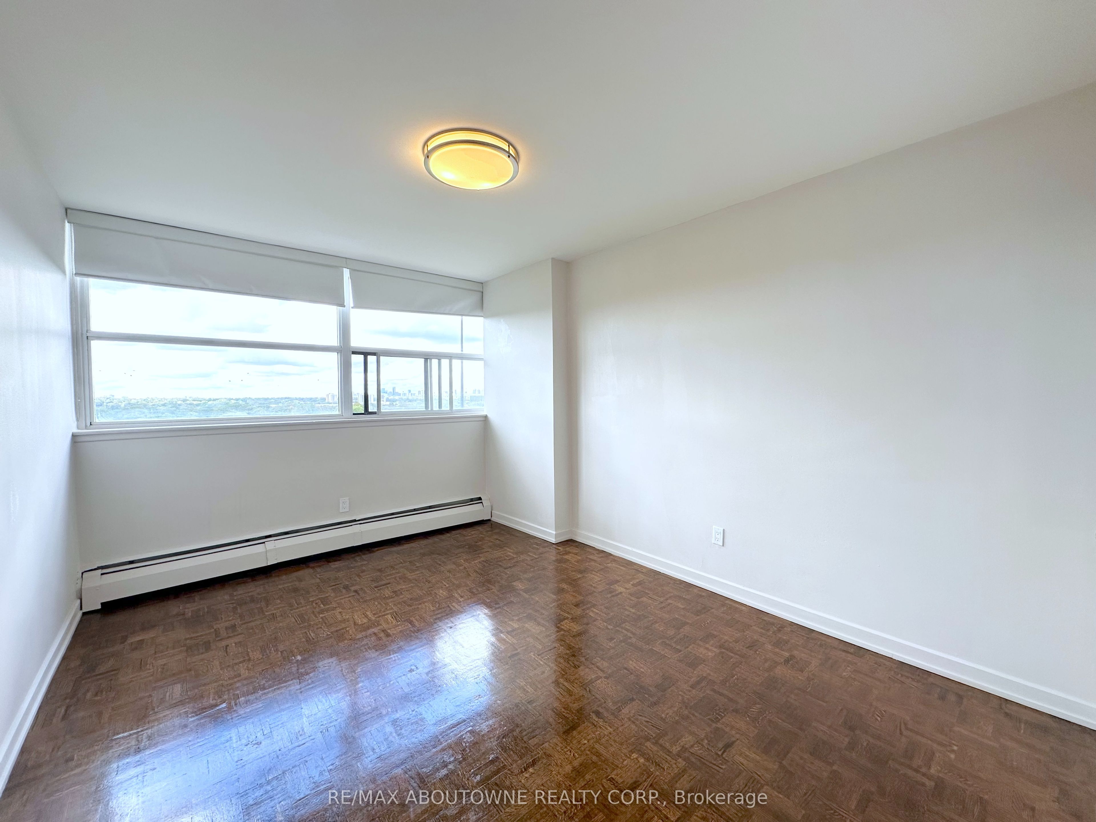 1007 – 5 Brookbanks Drive, Toronto C13 ‣ C13781876 1007 – 5 Brookbanks Drive, Toronto C13 ‣ C13781876