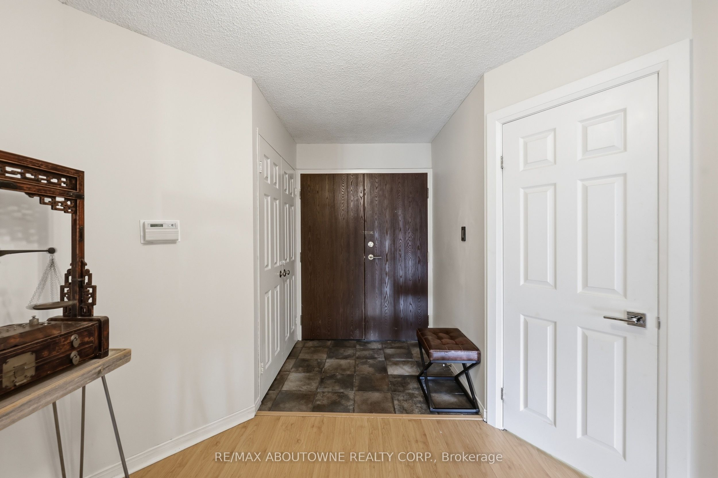 3 – 280 Simcoe Street, Toronto C01 ‣ C13842640 3 – 280 Simcoe Street, Toronto C01 ‣ C13842640