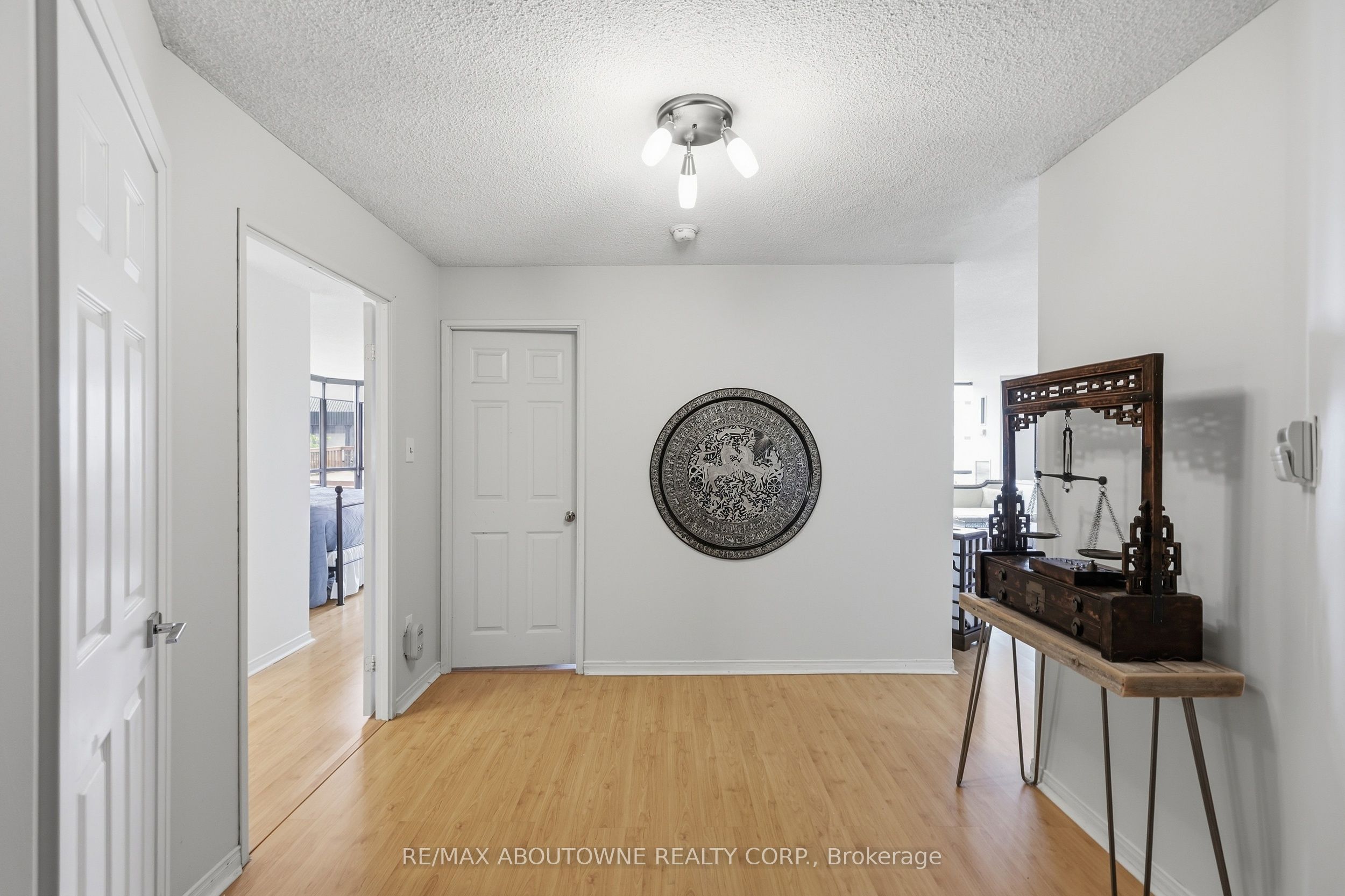 3 – 280 Simcoe Street, Toronto C01 ‣ C13842640 3 – 280 Simcoe Street, Toronto C01 ‣ C13842640
