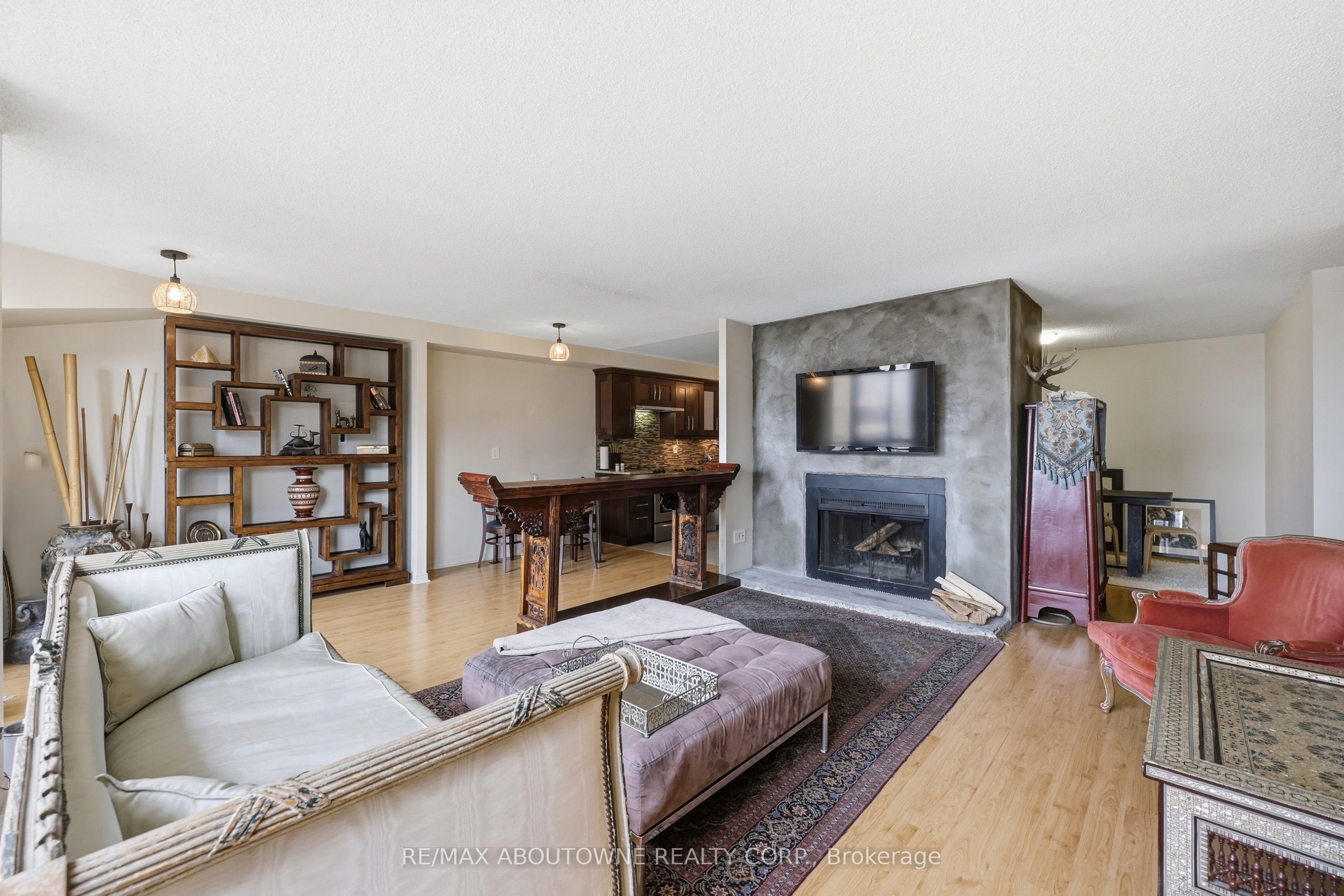 3 – 280 Simcoe Street, Toronto C01 ‣ C13842640 3 – 280 Simcoe Street, Toronto C01 ‣ C13842640