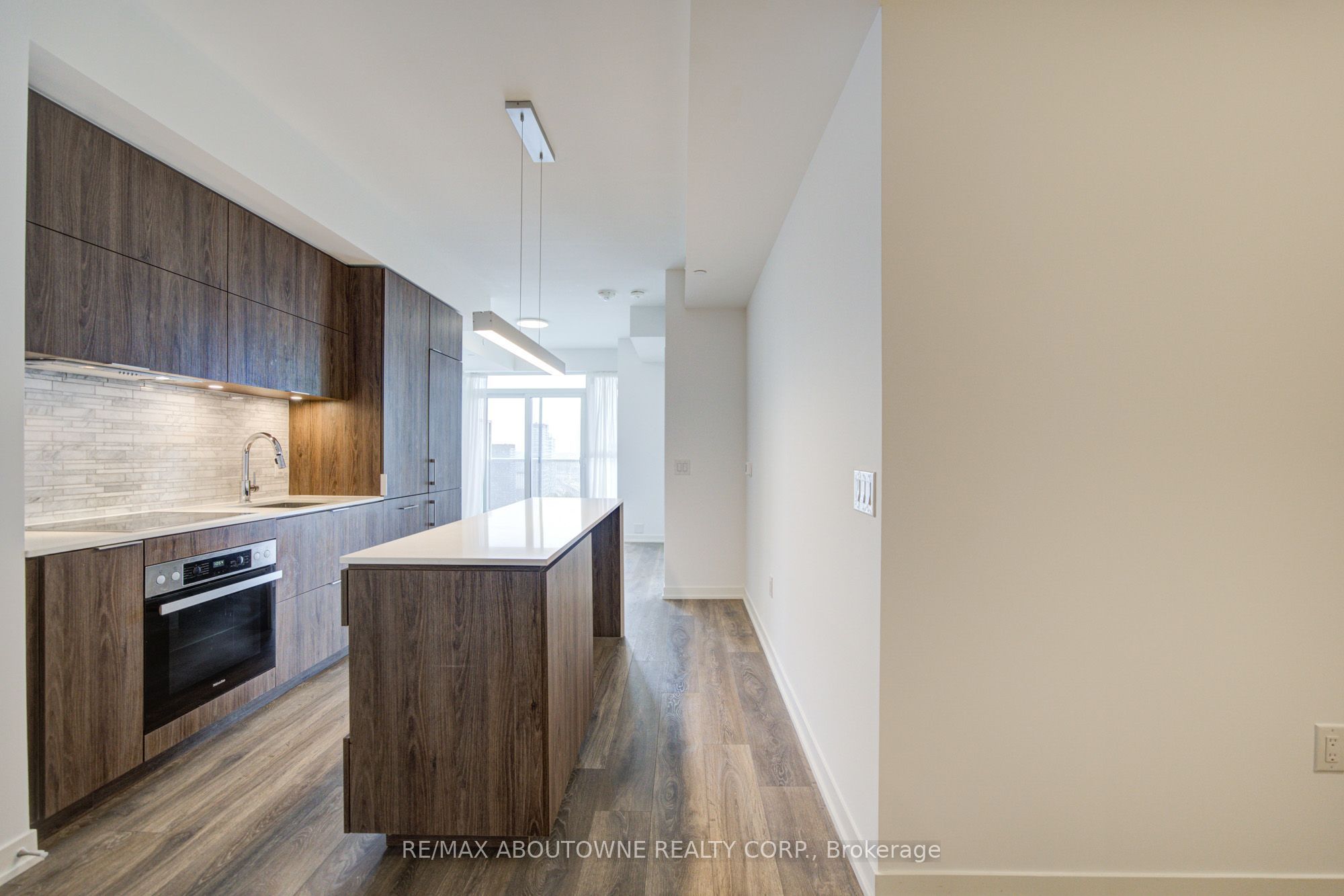 02 – 20 Richardson Street, Toronto C08 ‣ C13860164 02 – 20 Richardson Street, Toronto C08 ‣ C13860164