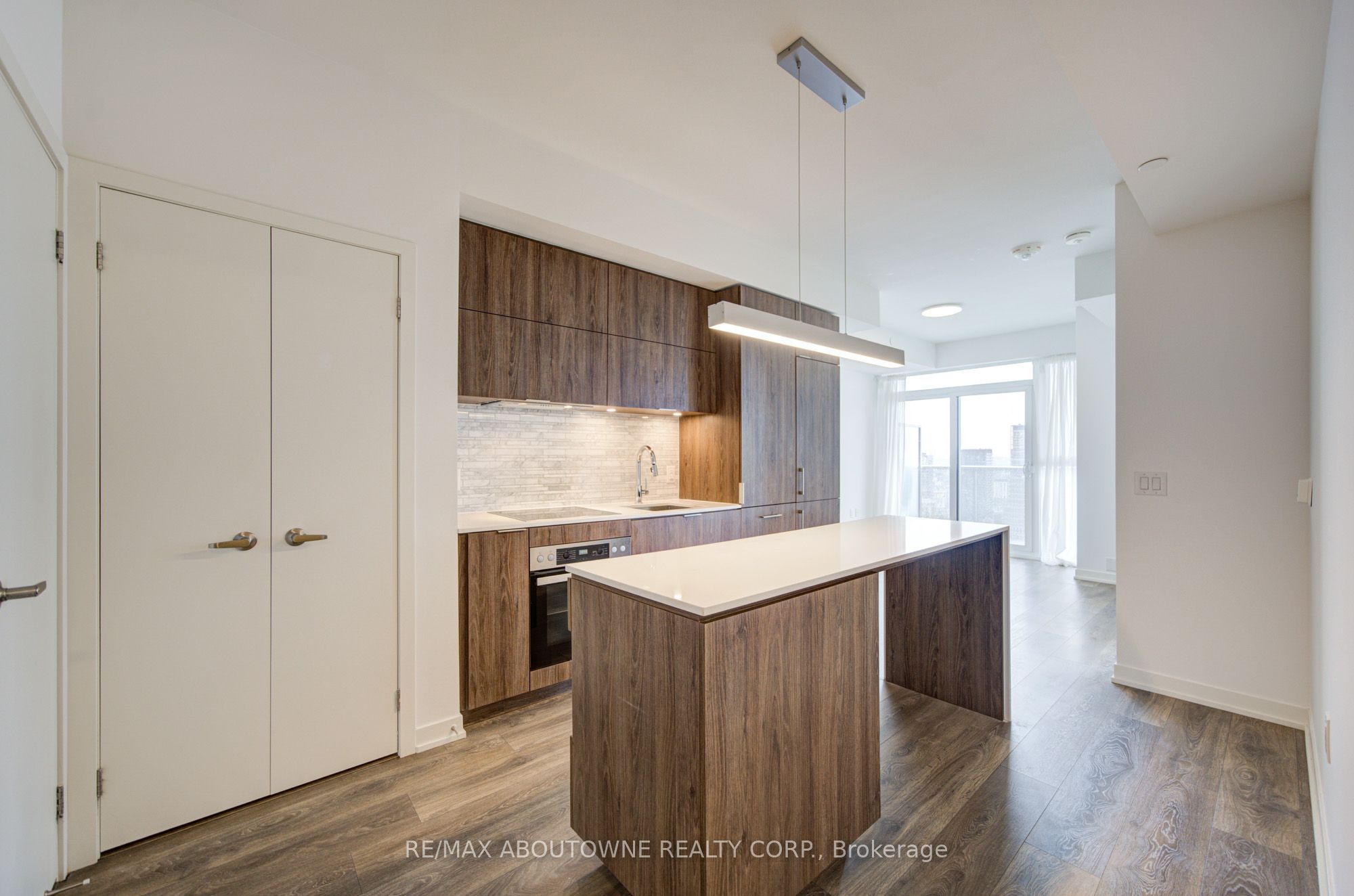 02 – 20 Richardson Street, Toronto C08 ‣ C13860164 02 – 20 Richardson Street, Toronto C08 ‣ C13860164
