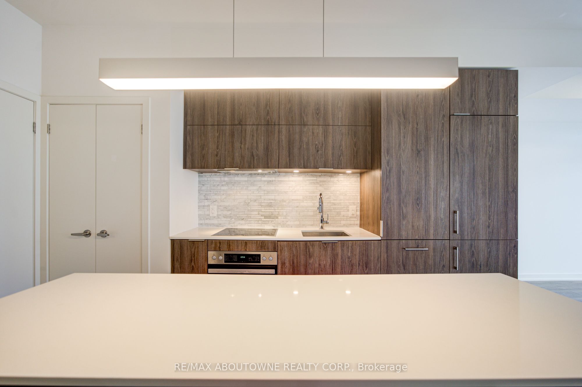 02 – 20 Richardson Street, Toronto C08 ‣ C13860164 02 – 20 Richardson Street, Toronto C08 ‣ C13860164