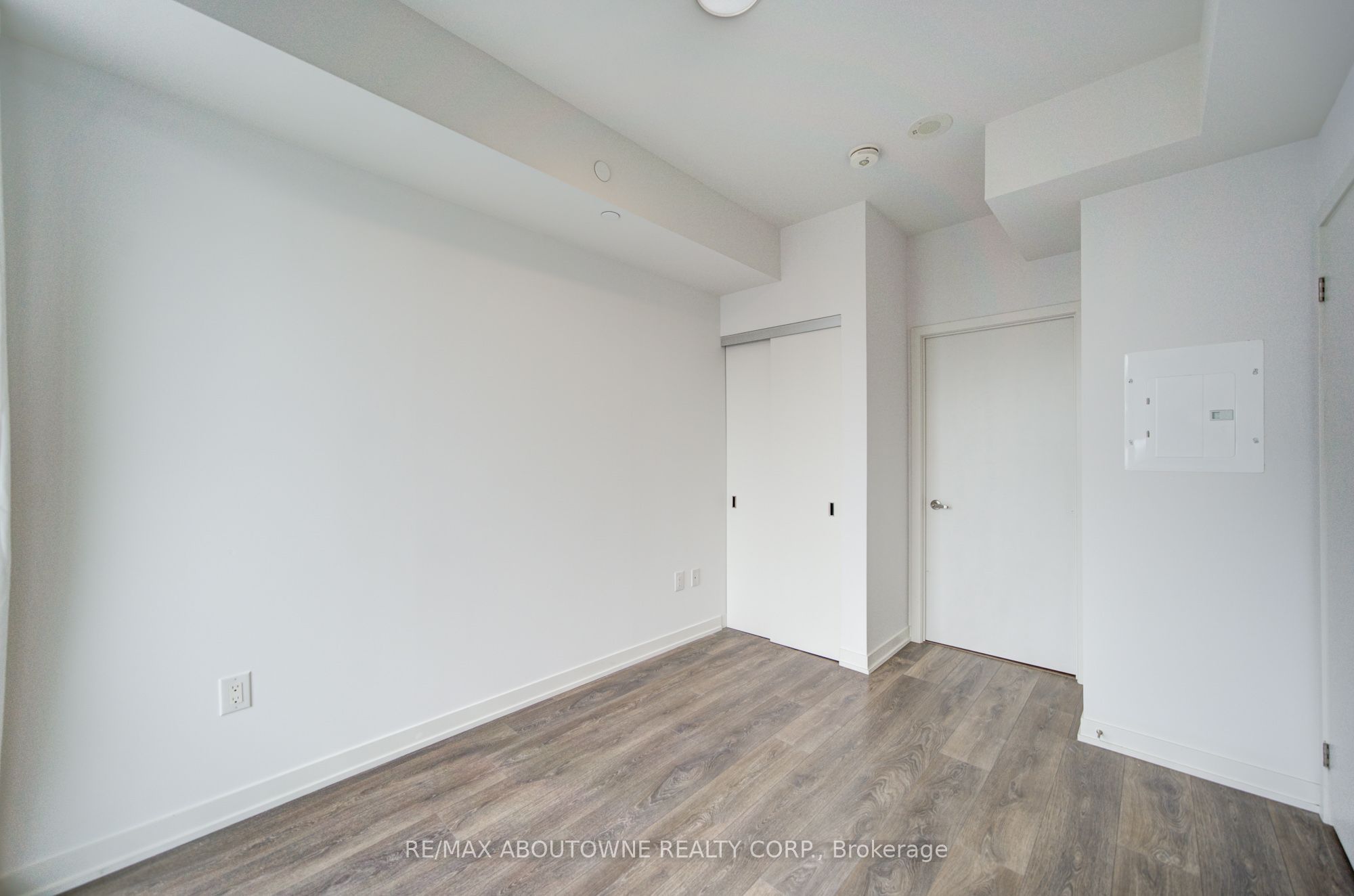 02 – 20 Richardson Street, Toronto C08 ‣ C13860164 02 – 20 Richardson Street, Toronto C08 ‣ C13860164