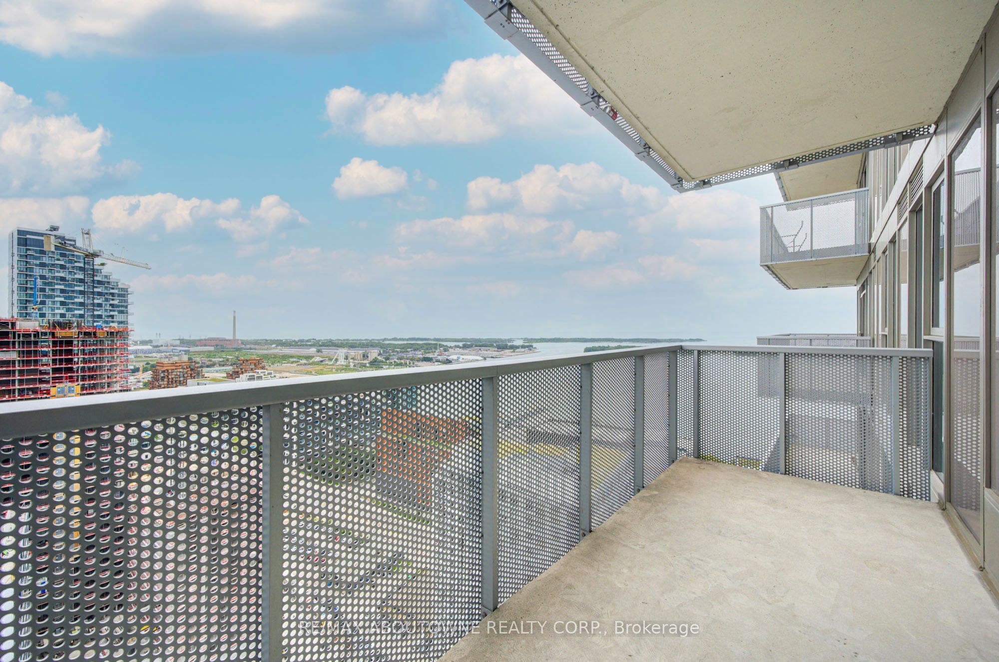 02 – 20 Richardson Street, Toronto C08 ‣ C13860164 02 – 20 Richardson Street, Toronto C08 ‣ C13860164