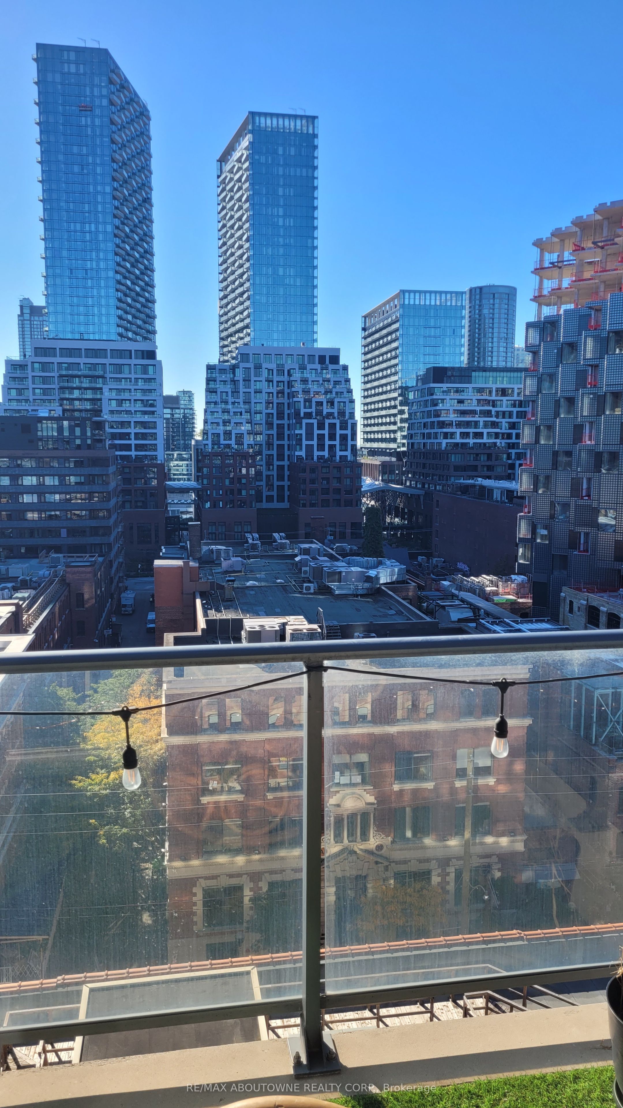 13 – 478 King Street, Toronto C01 ‣ C14093770 13 – 478 King Street, Toronto C01 ‣ C14093770