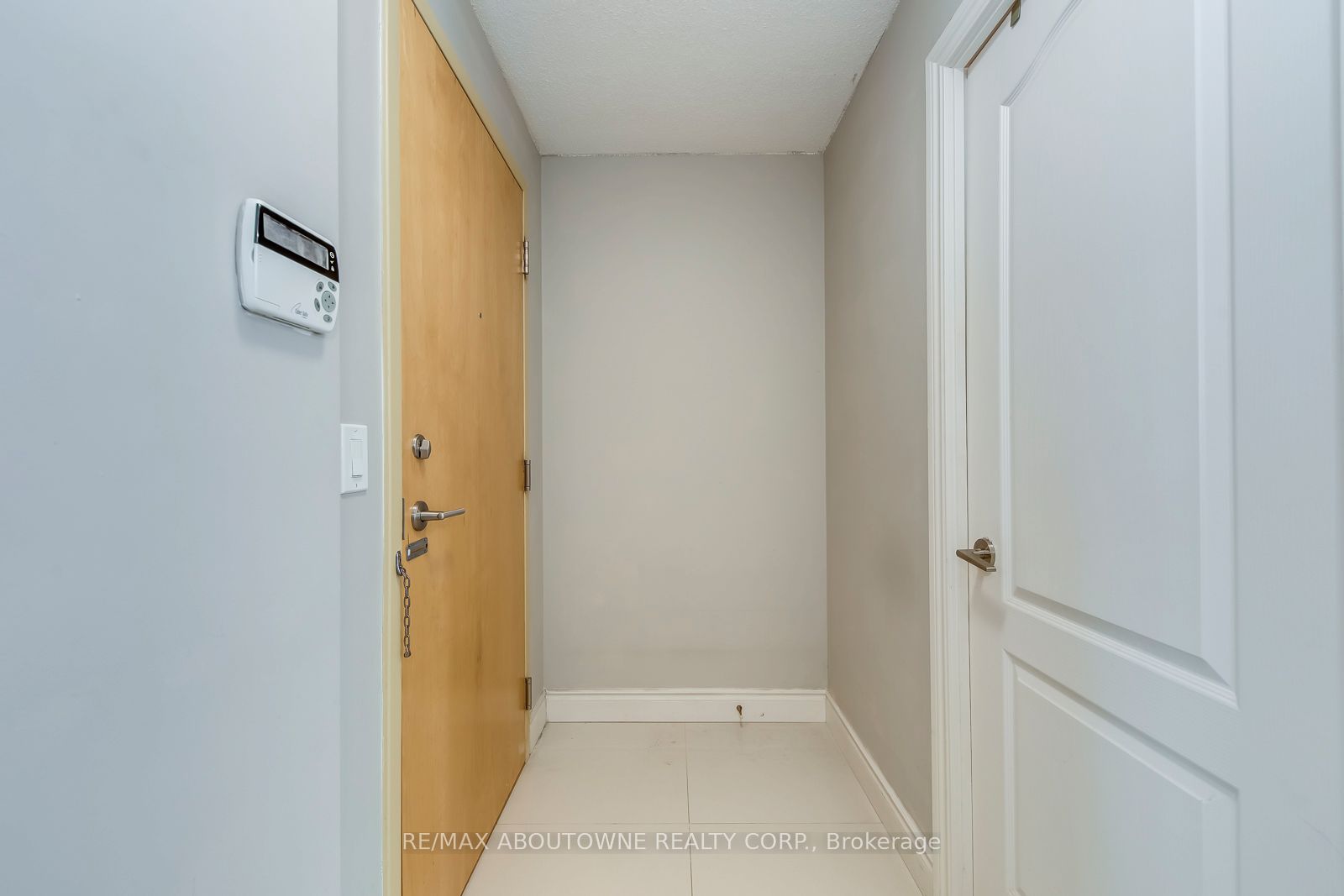 07 – 60 Brian Harrison Way, Toronto E09 ‣ E12727028 07 – 60 Brian Harrison Way, Toronto E09 ‣ E12727028