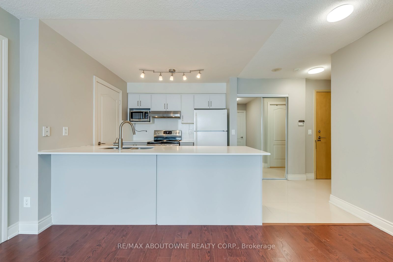 07 – 60 Brian Harrison Way, Toronto E09 ‣ E12727028 07 – 60 Brian Harrison Way, Toronto E09 ‣ E12727028