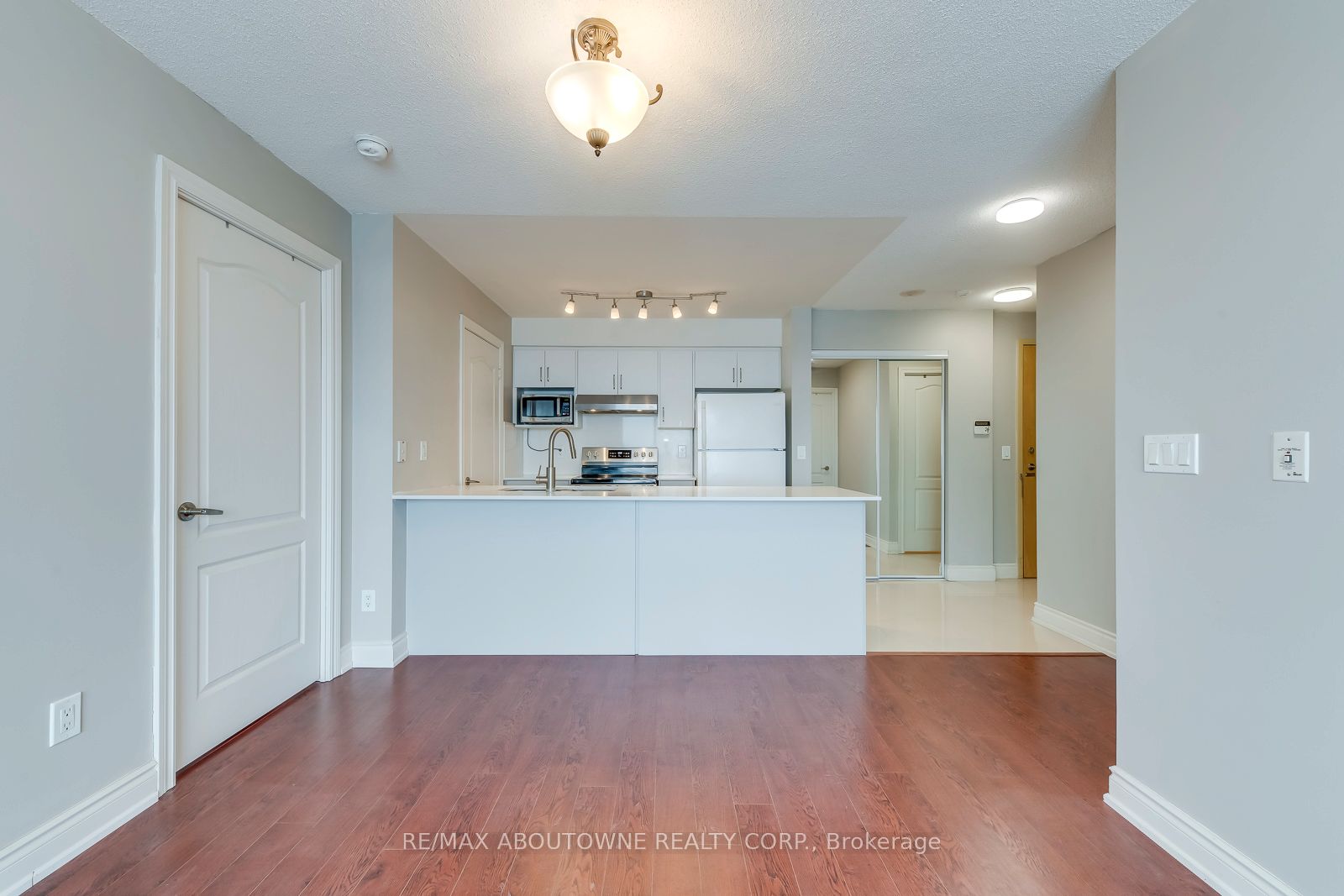 07 – 60 Brian Harrison Way, Toronto E09 ‣ E12727028 07 – 60 Brian Harrison Way, Toronto E09 ‣ E12727028