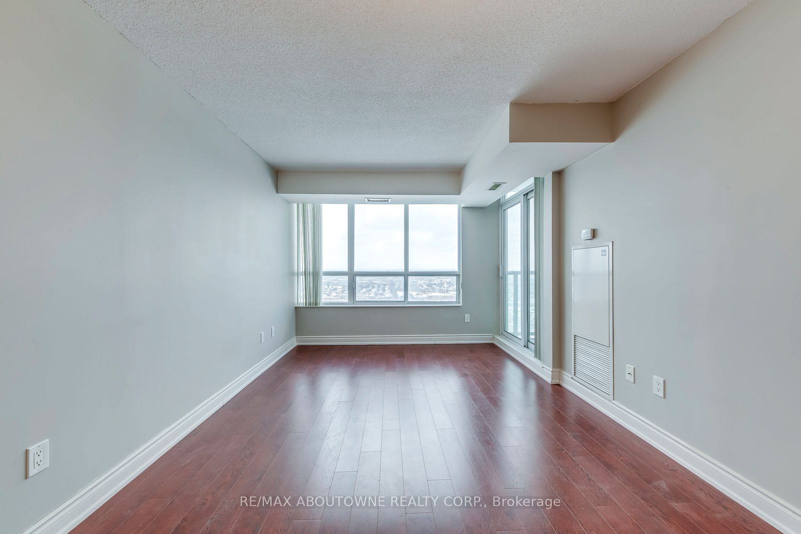 07 – 60 Brian Harrison Way, Toronto E09 ‣ E12727028 07 – 60 Brian Harrison Way, Toronto E09 ‣ E12727028