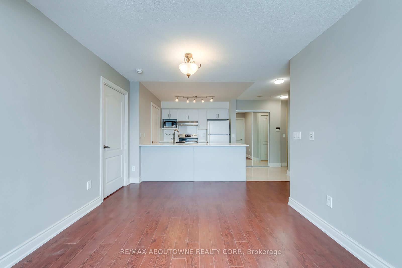 07 – 60 Brian Harrison Way, Toronto E09 ‣ E12727028 07 – 60 Brian Harrison Way, Toronto E09 ‣ E12727028