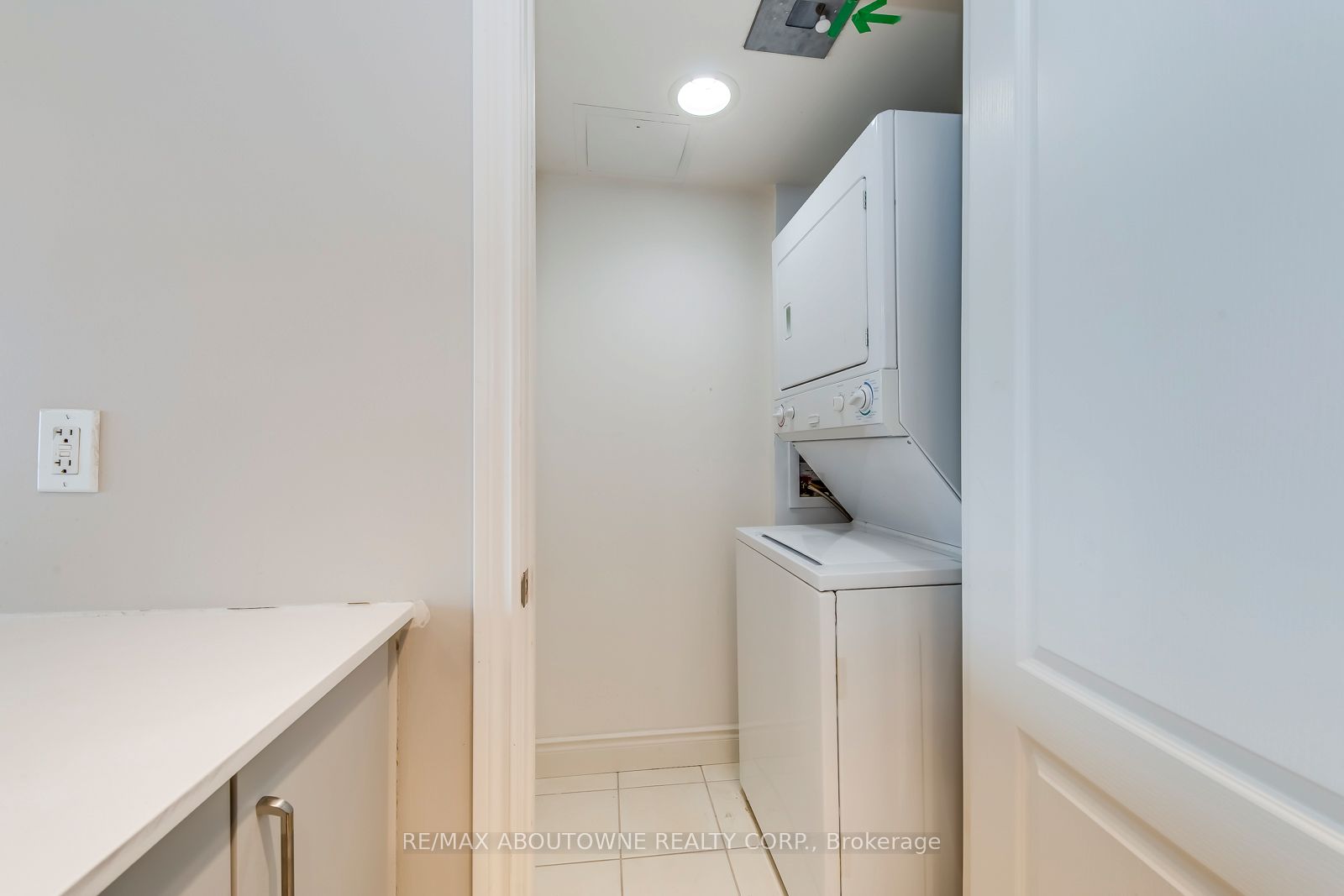 07 – 60 Brian Harrison Way, Toronto E09 ‣ E12727028 07 – 60 Brian Harrison Way, Toronto E09 ‣ E12727028