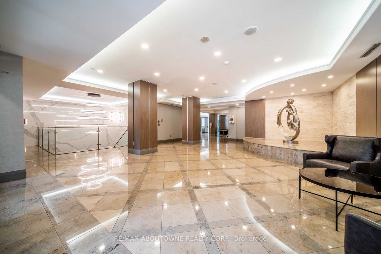 13 – 125 Omni Drive, Toronto E09 ‣ E12827292 13 – 125 Omni Drive, Toronto E09 ‣ E12827292