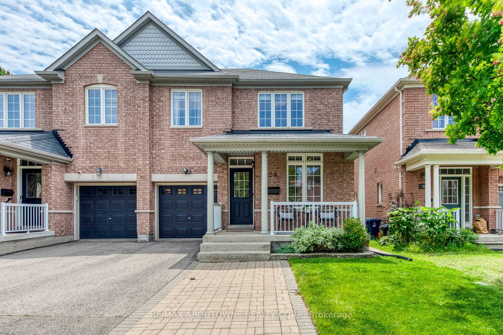 54 Dairy Drive, Toronto E04