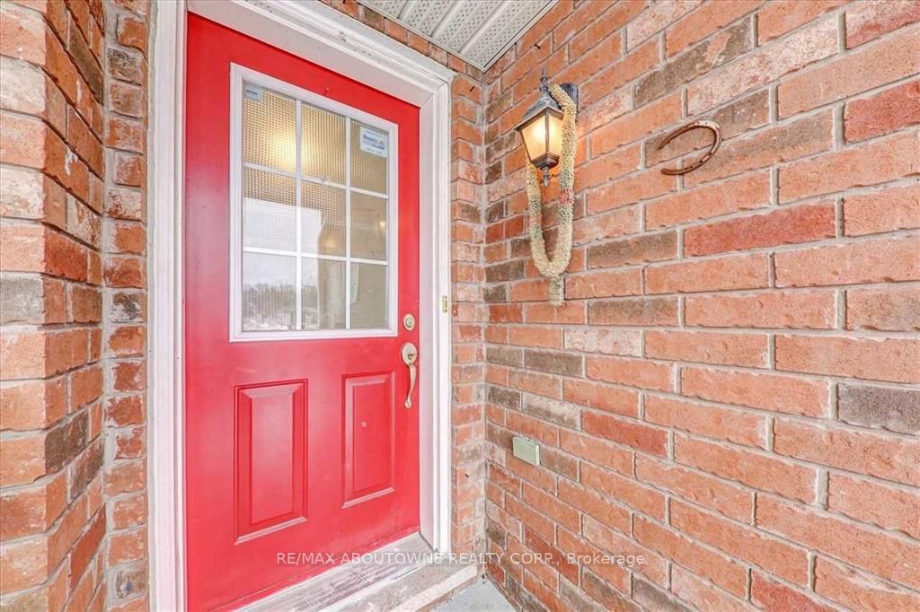 2133 Morningside Avenue, Toronto E11