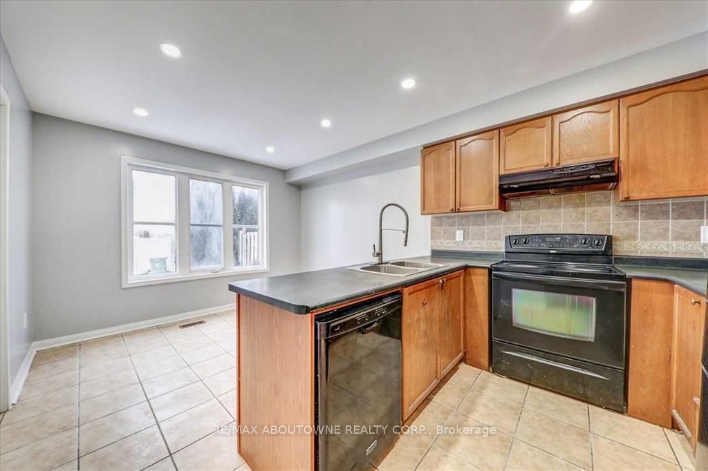 2133 Morningside Avenue, Toronto E11 ‣ E13829608 2133 Morningside Avenue, Toronto E11 ‣ E13829608