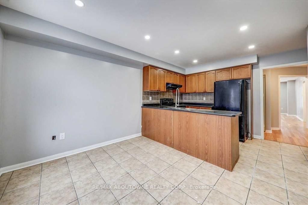 2133 Morningside Avenue, Toronto E11 ‣ E13829608 2133 Morningside Avenue, Toronto E11 ‣ E13829608