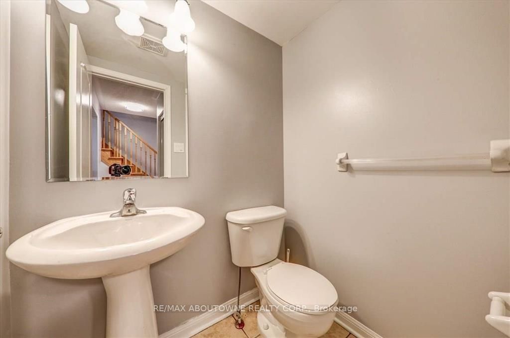 2133 Morningside Avenue, Toronto E11 ‣ E13829608 2133 Morningside Avenue, Toronto E11 ‣ E13829608