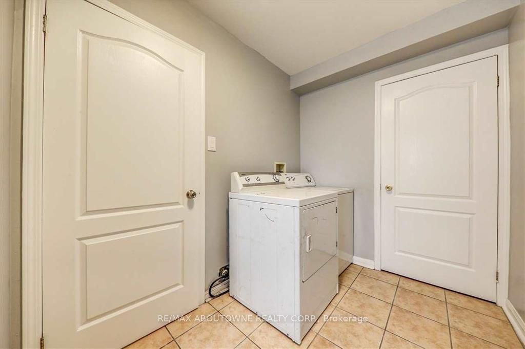 2133 Morningside Avenue, Toronto E11 ‣ E13829608 2133 Morningside Avenue, Toronto E11 ‣ E13829608