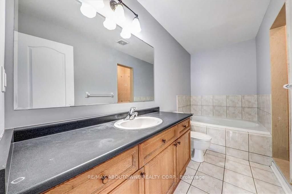 2133 Morningside Avenue, Toronto E11 ‣ E13829608 2133 Morningside Avenue, Toronto E11 ‣ E13829608