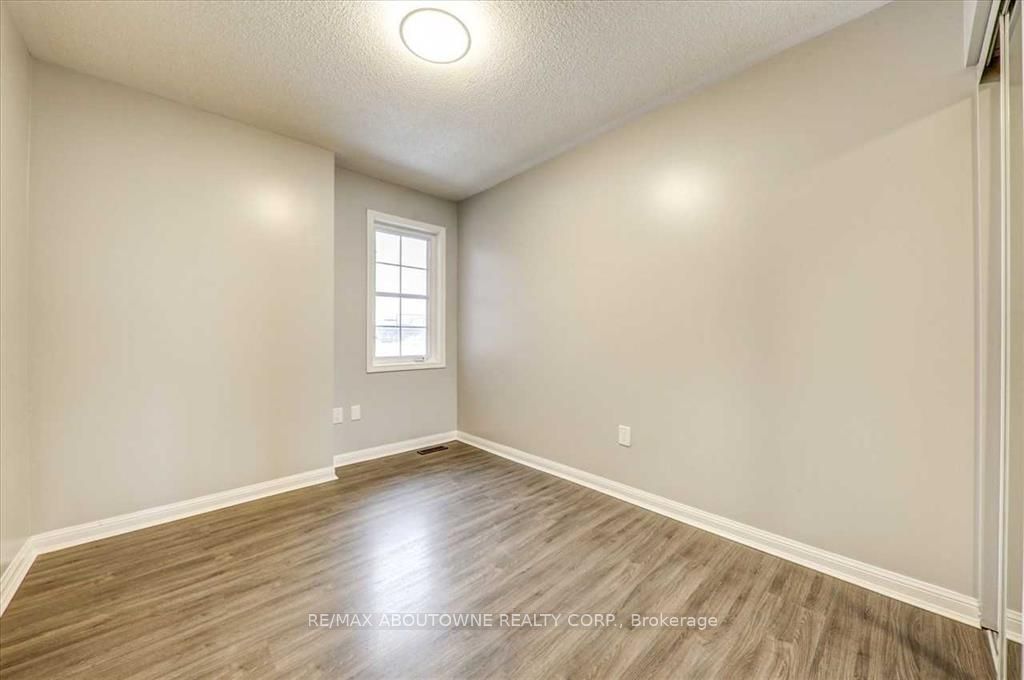 2133 Morningside Avenue, Toronto E11 ‣ E13829608 2133 Morningside Avenue, Toronto E11 ‣ E13829608