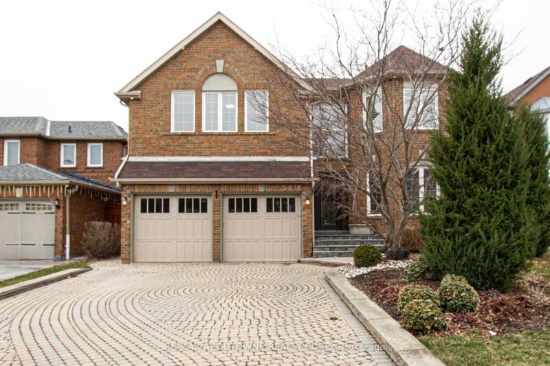 Property W12106168 - Image 1
