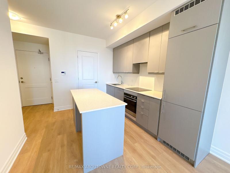 Property W12111524 - Image 1