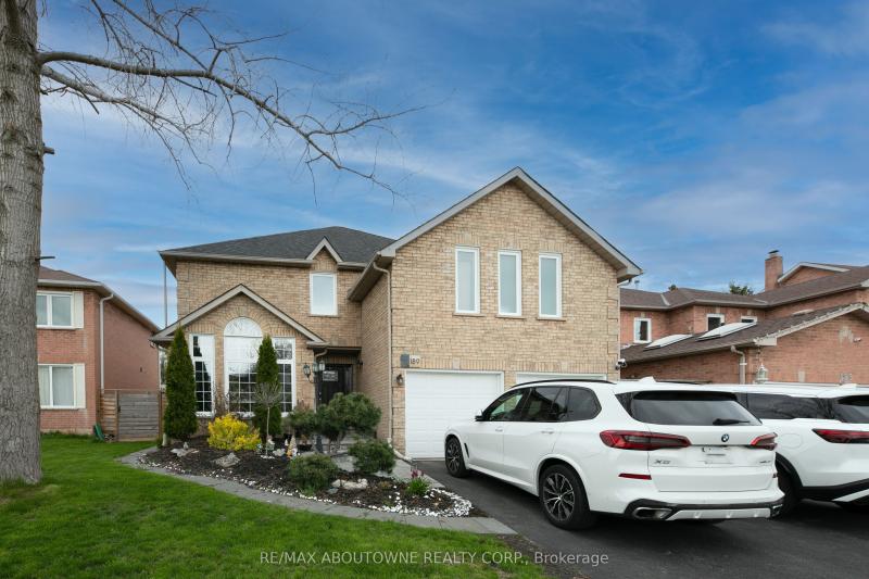 Property W12113919 - Image 1