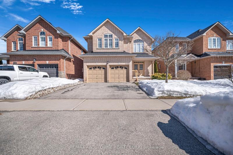 Property W12124899 - Image 1