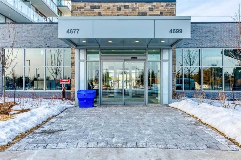 Property W12136670 - Image 1