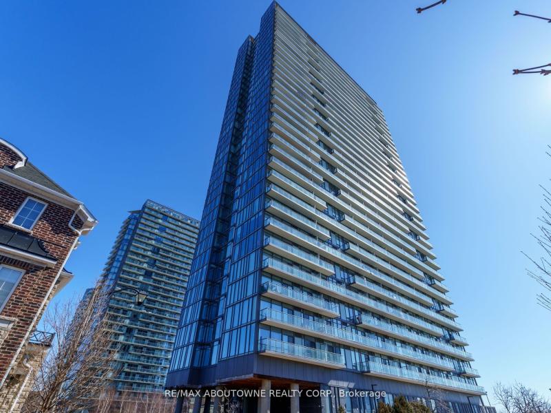 Property W12137820 - Image 1