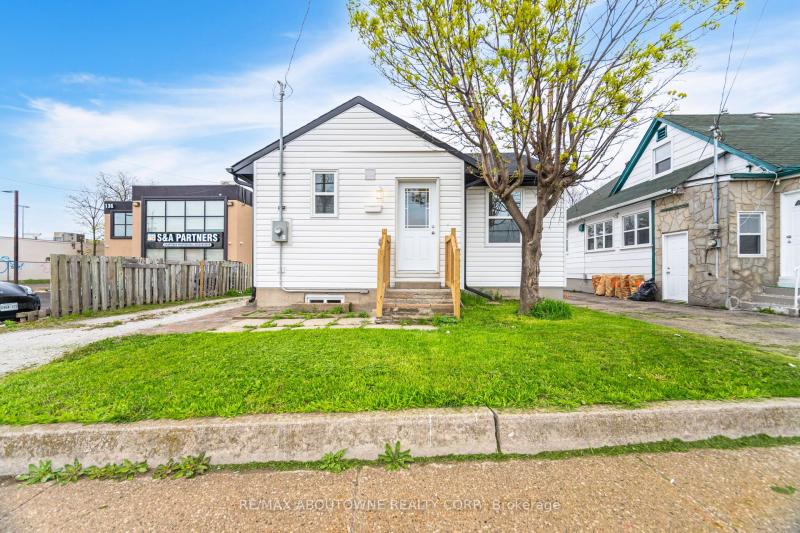 Property W12139657 - Image 1