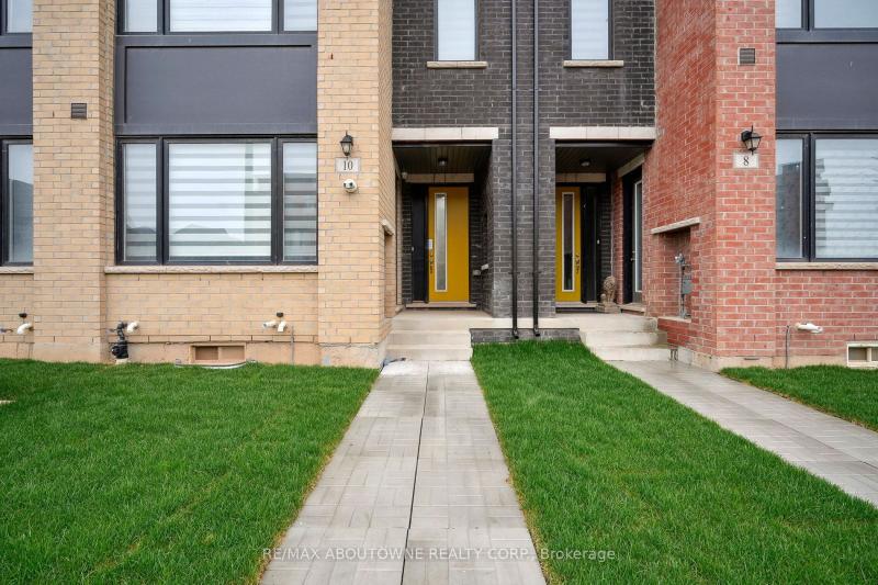 Property W12143183 - Image 1