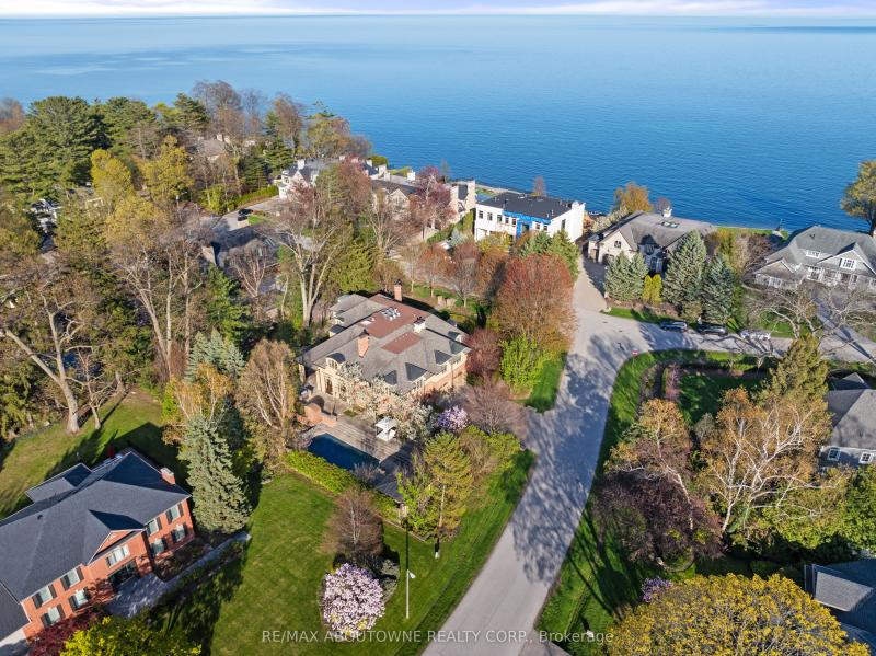 Property W12157744 - Image 1