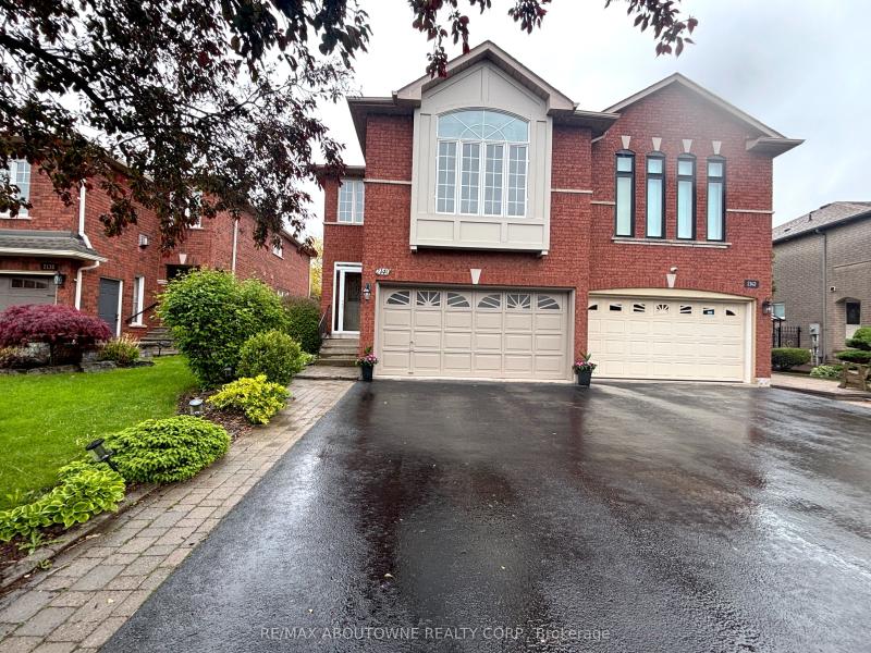 Property W12163107 - Image 1