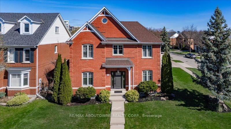 Property W12164966 - Image 1