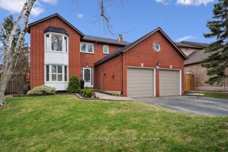 Property W12170430 - Image 1