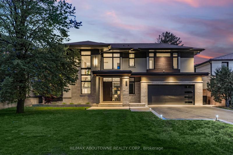 Property W12173995 - Image 1