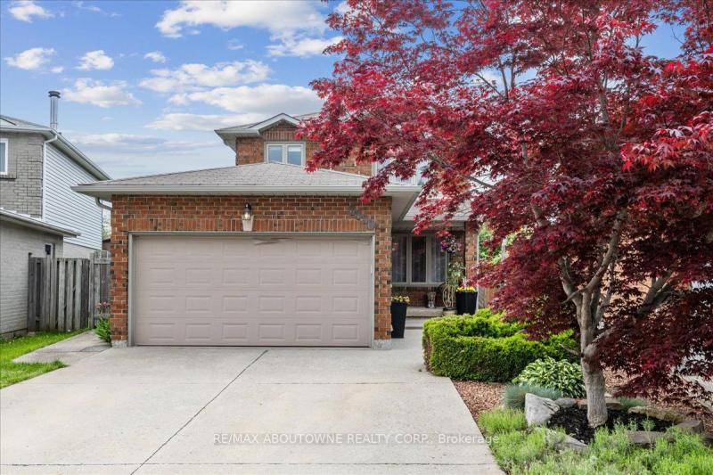 Property W12184182 - Image 1