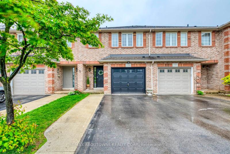 Property W12184895 - Image 1