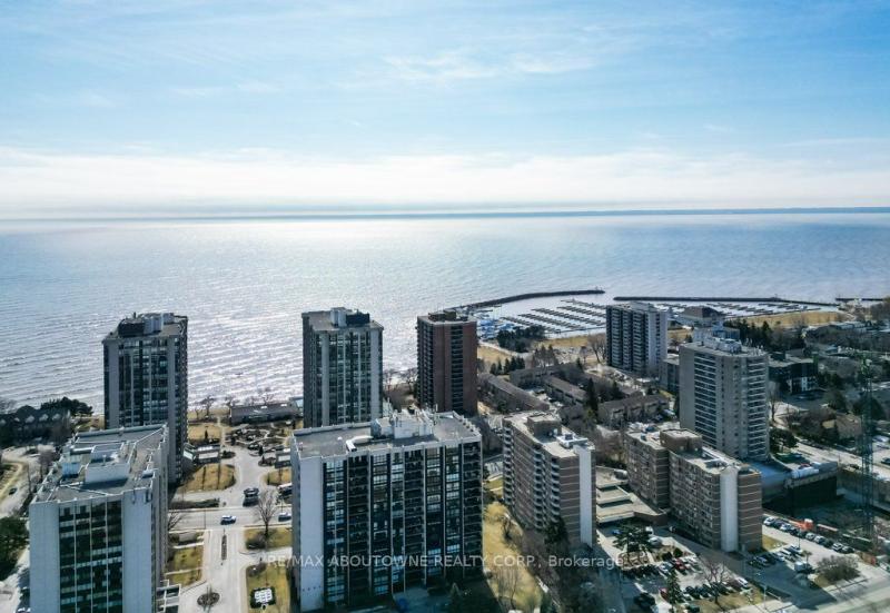 Property W12234890 - Image 1