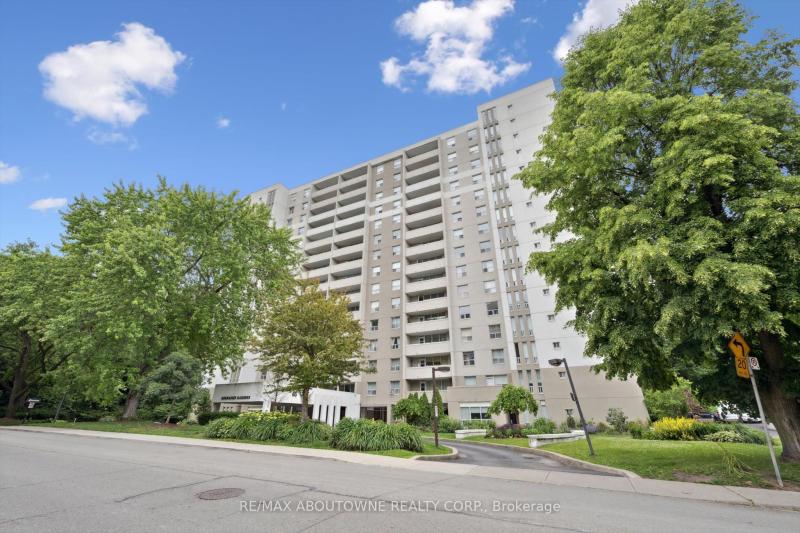 Property W12250088 - Image 1