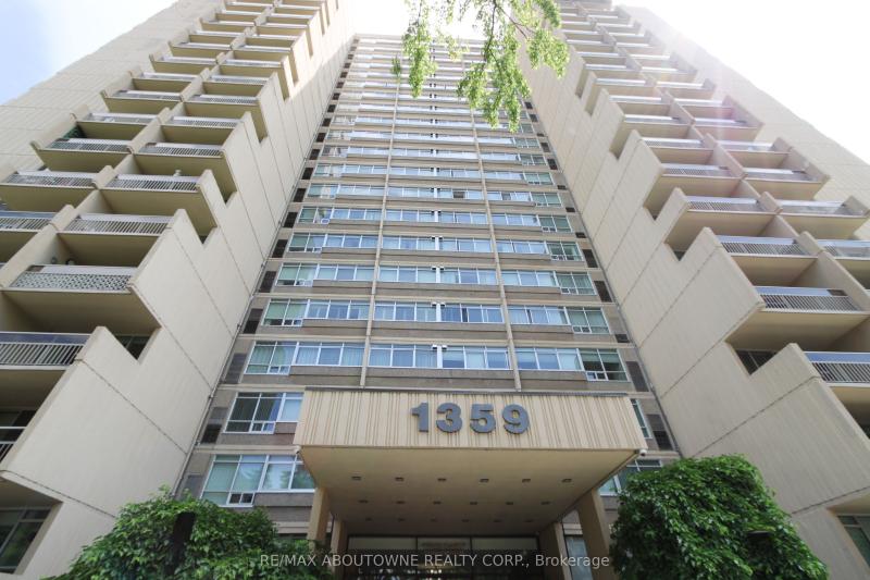 Property W12265017 - Image 1