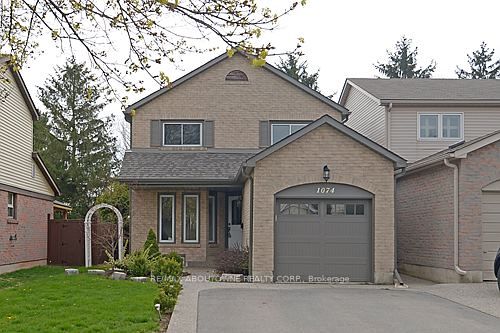 Property W12310141 - Image 1