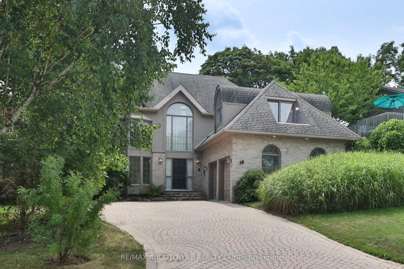 Property W12340739 - Image 1