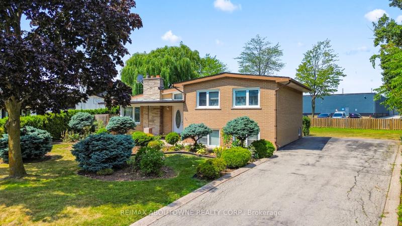 Property W12341372 - Image 1