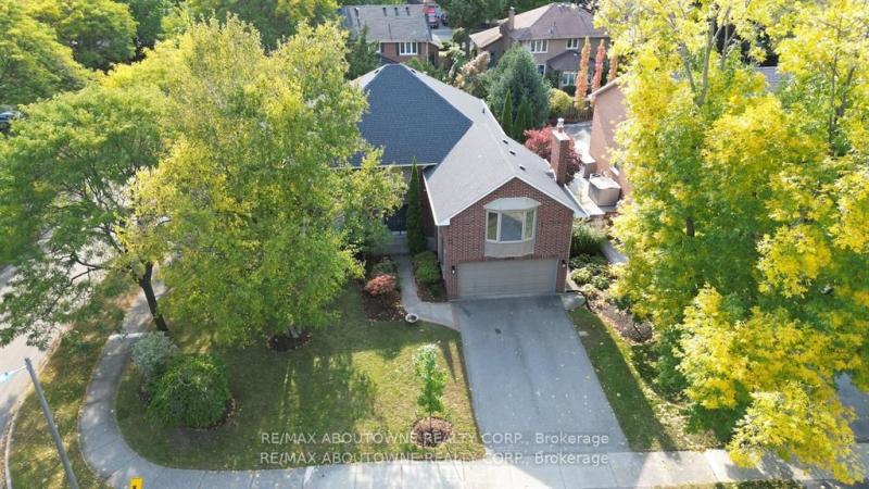 Property W12352161 - Image 1