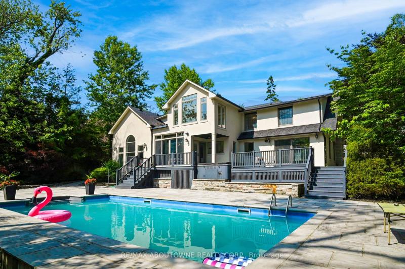 Property W12373824 - Image 1