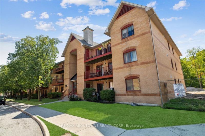 Property W12380346 - Image 1